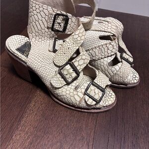 freebird Cream Snake-Texture Buckle Heeled Sandals Quail
